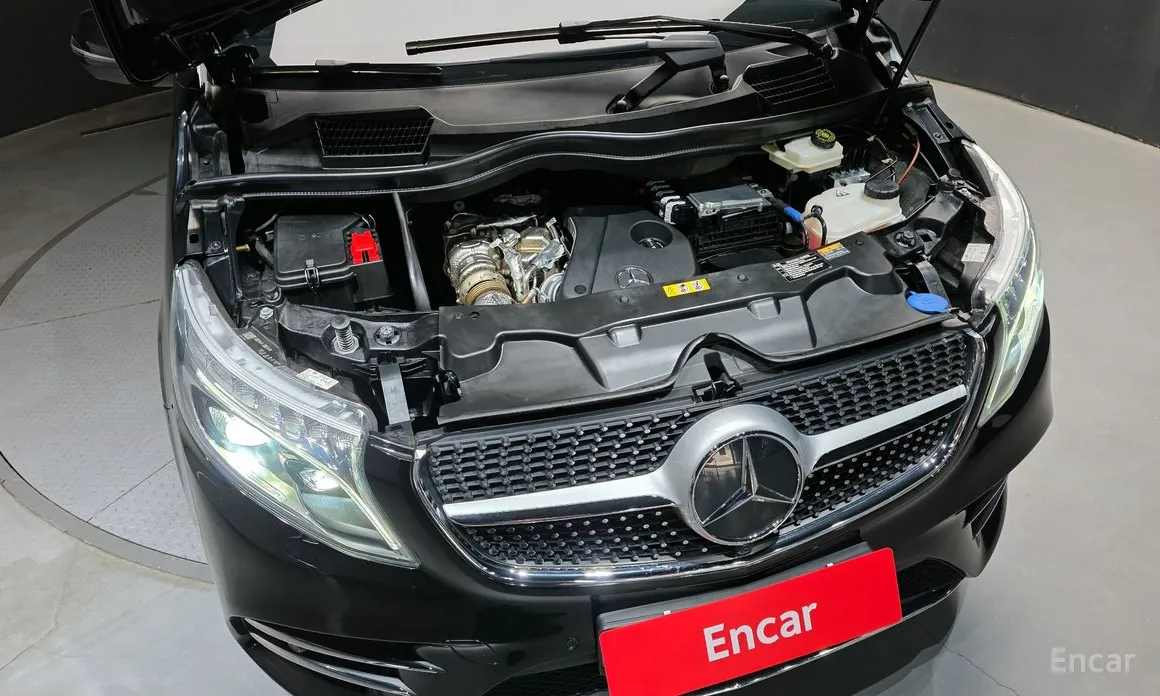 Фото 6 - Mercedes-Benz V-Class