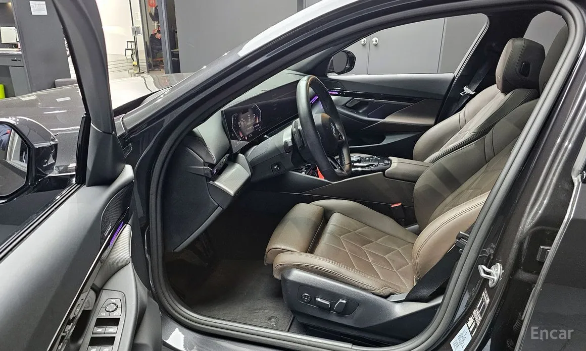 Фото 10 - BMW 5 Series