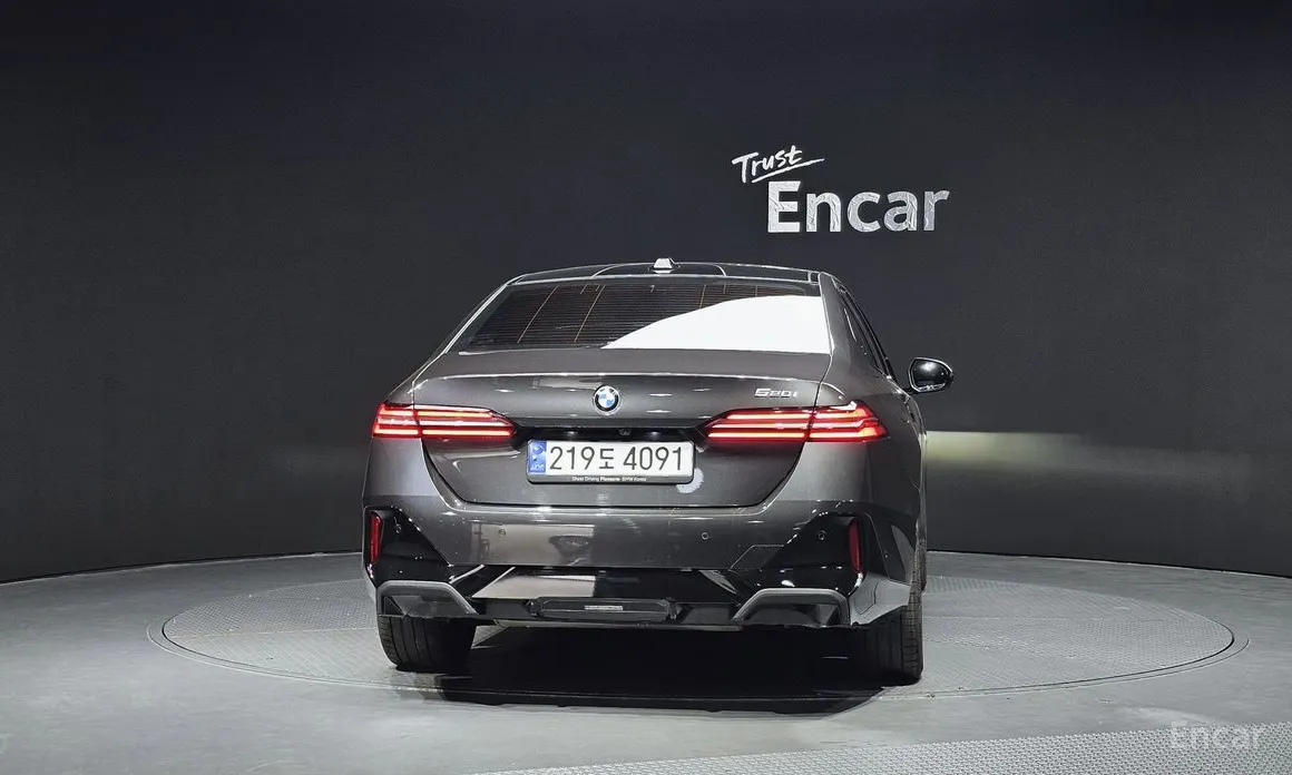 Фото 4 - BMW 5 Series