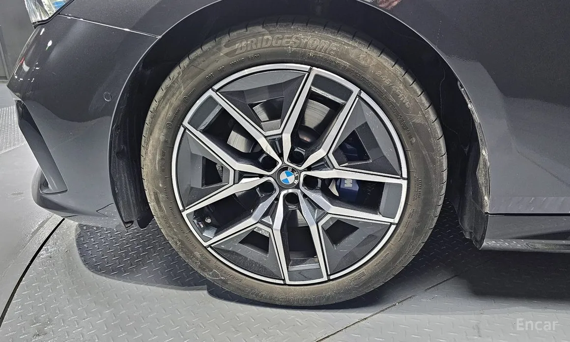 Фото 5 - BMW 5 Series