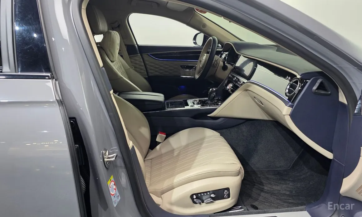 Фото 11 - Bentley Flying Spur