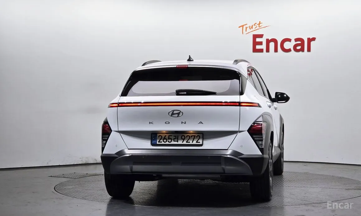 Фото 4 - Hyundai Kona