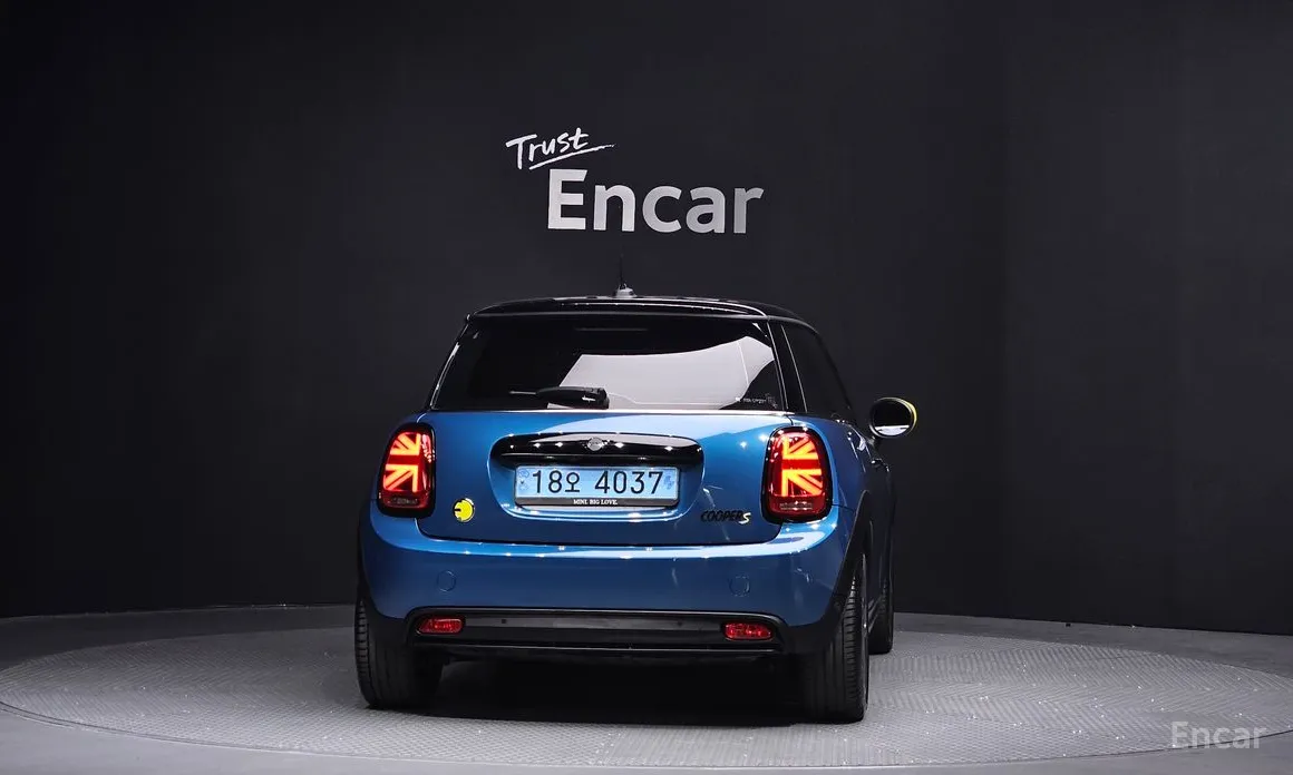 Фото 4 - Mini Cooper