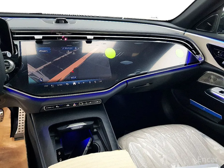 Фото 10 - Mercedes-Benz E-Class