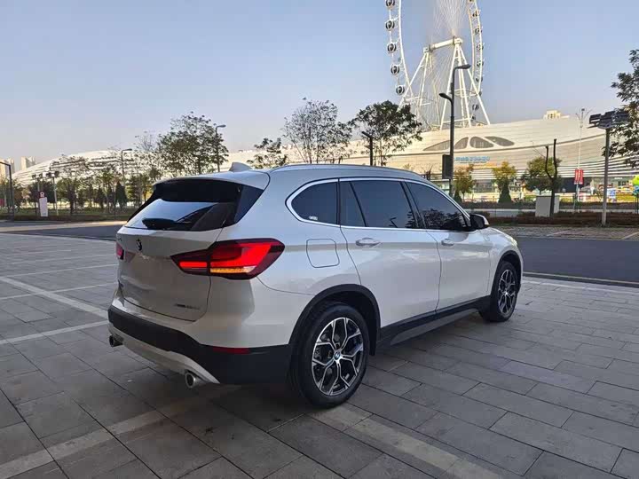 Фото 6 - BMW X1