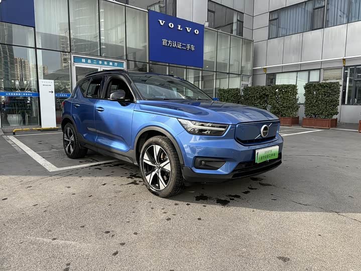 Фото 3 - Volvo XC40 EV