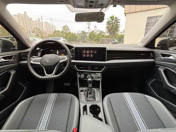 Фото 9 - Volkswagen Sagitar L