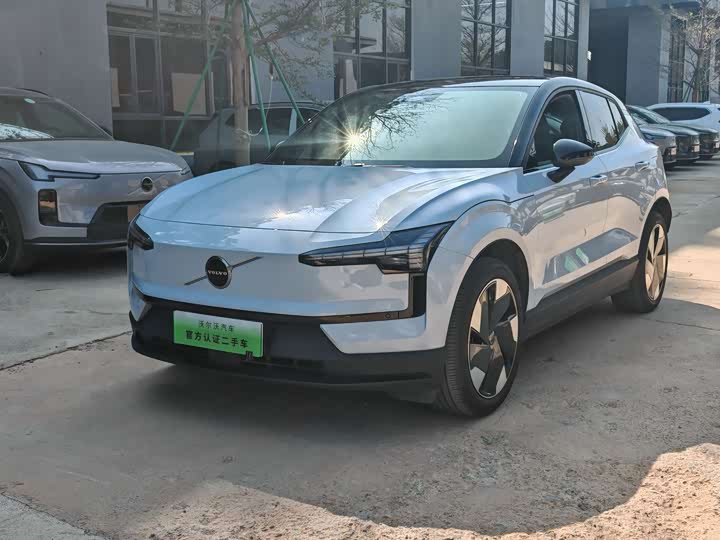 Фото 1 - Volvo EX30