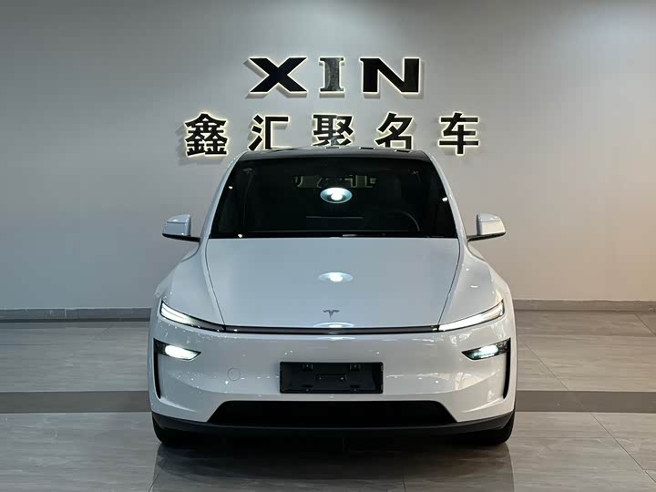 Фото 2 - Tesla Model Y