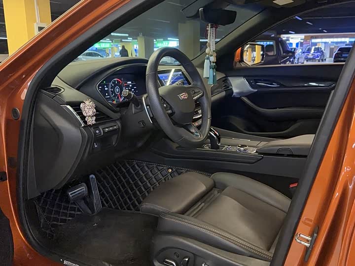 Photo 4 - Cadillac CT5