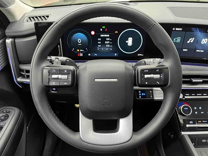 Photo 3 - Hyundai Santa Fe