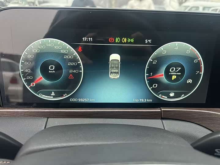 Фото 6 - Ford Equator