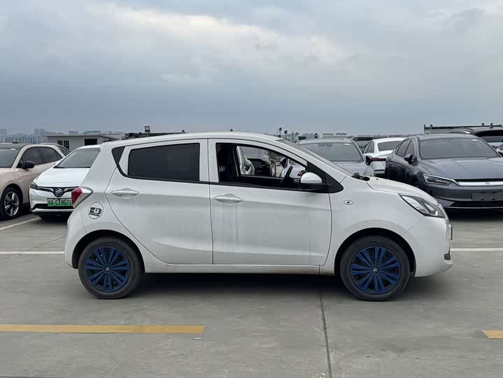 Фото 4 - Changan BenBen E-Star