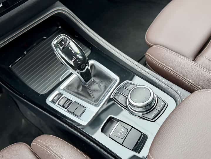 Фото 9 - BMW 1 Series