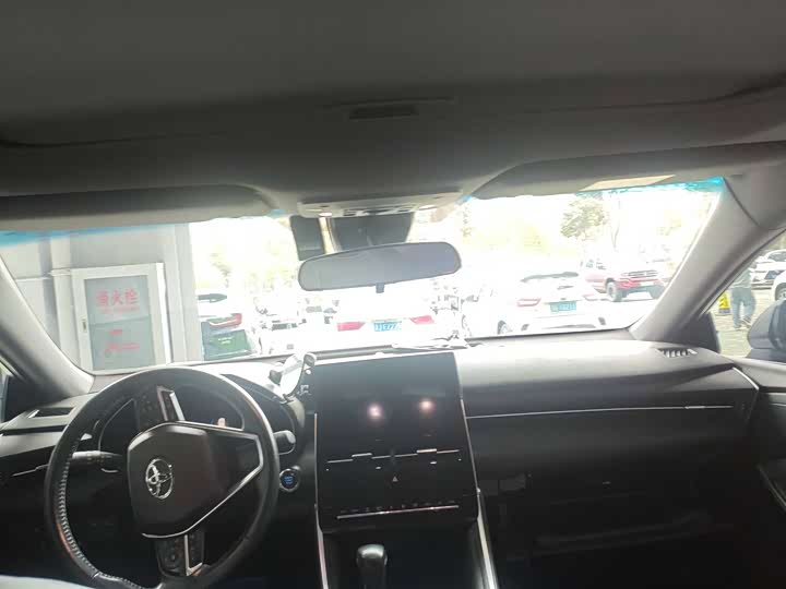 Фото 8 - Toyota Avalon