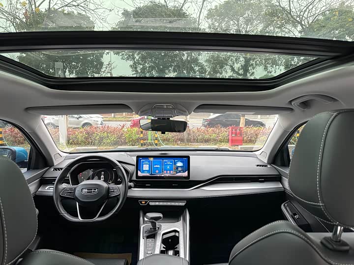 Photo 8 - Geely Preface