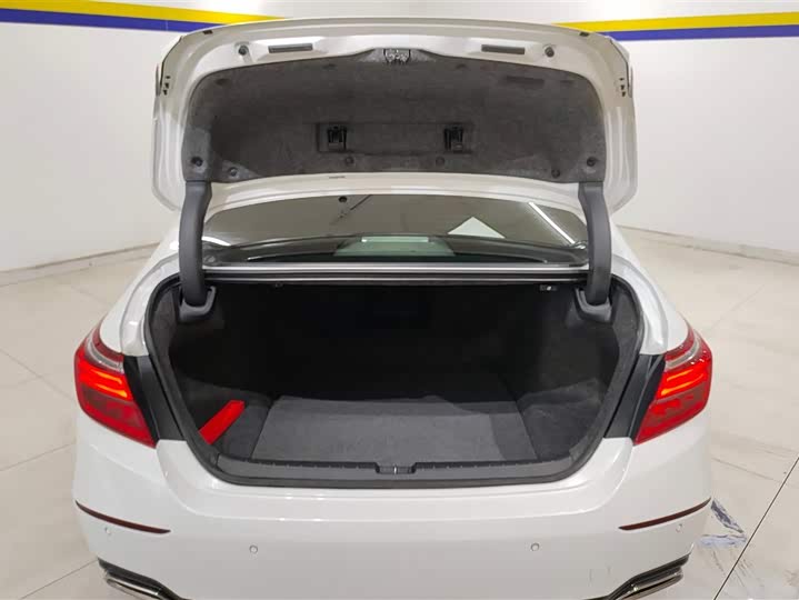 Фото 4 - Honda Inspire