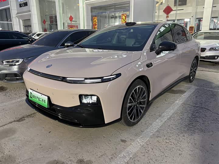 Photo 1 - Leapmotor B01