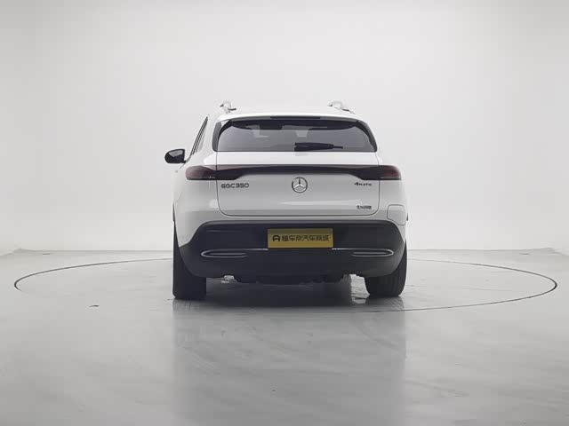 Фото 6 - Mercedes-Benz EQC