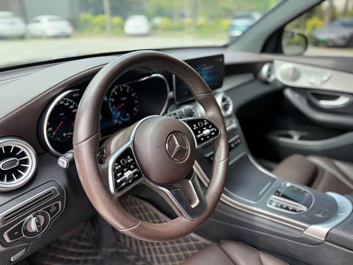 Фото 6 - Mercedes-Benz GLC-Class