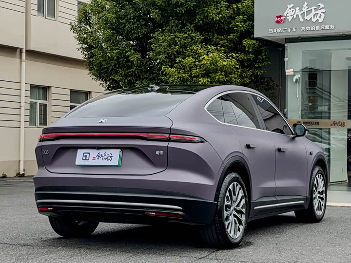 Фото 7 - Nio EC6