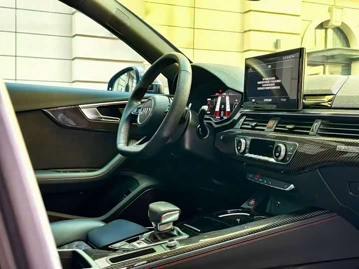 Фото 3 - Audi S4