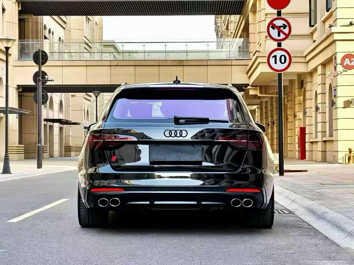 Фото 8 - Audi S4