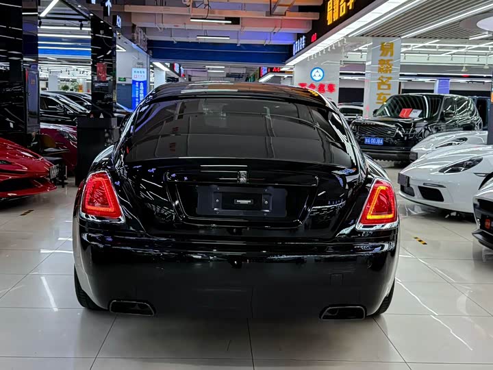 Фото 5 - Rolls-Royce Wraith