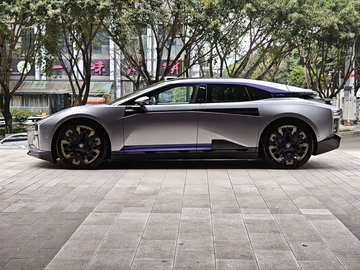 Фото 3 - HiPhi Z