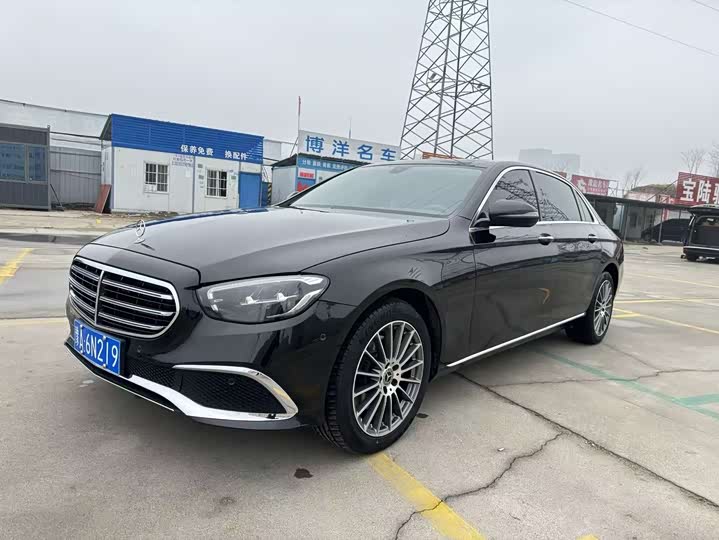 Фото 2 - Mercedes-Benz E-Class