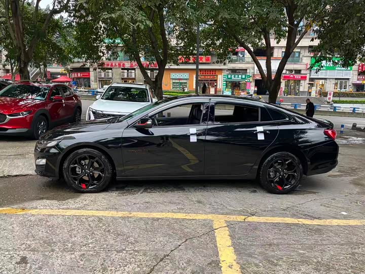 Фото 4 - Chevrolet Malibu XL