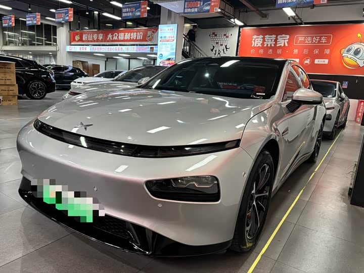 Фото 1 - XPeng P7