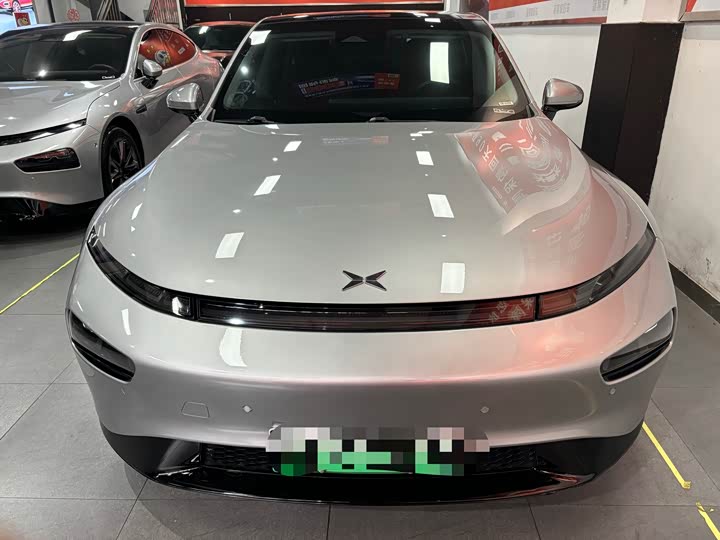 Фото 2 - XPeng P7