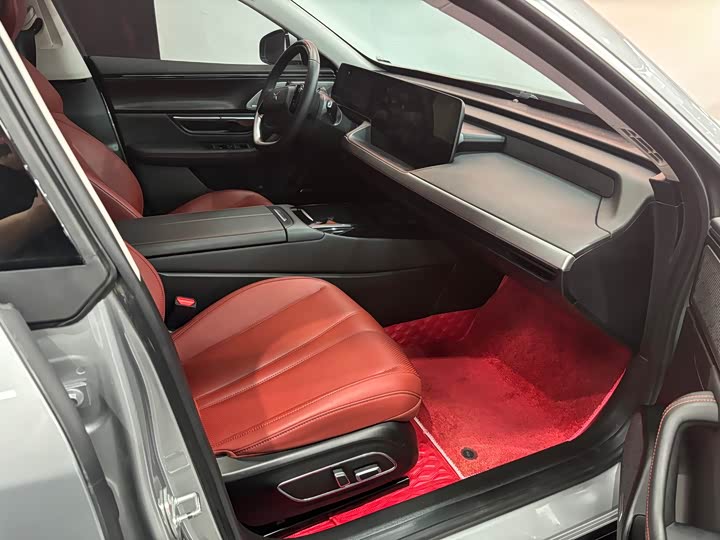 Фото 5 - XPeng P7