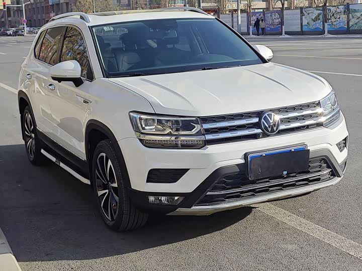 Фото 3 - Volkswagen Tharu