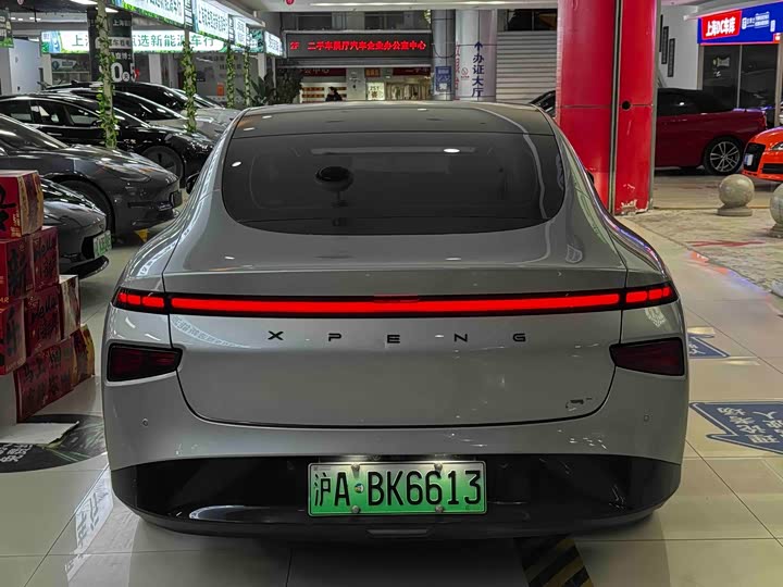 Фото 3 - XPeng P7