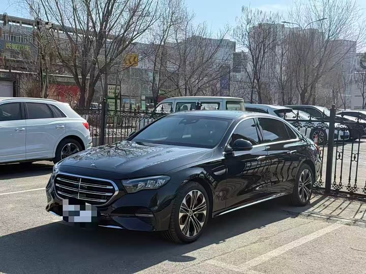 Фото 1 - Mercedes-Benz E-Class Hybrid