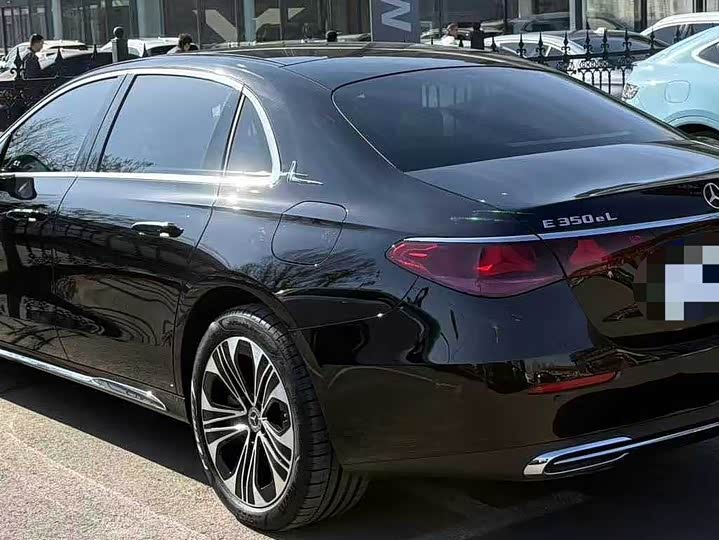 Фото 4 - Mercedes-Benz E-Class Hybrid