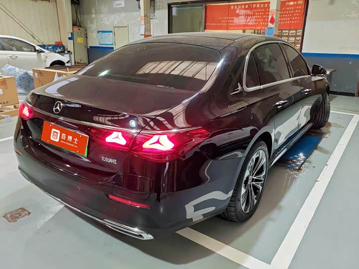 Фото 8 - Mercedes-Benz E-Class Hybrid