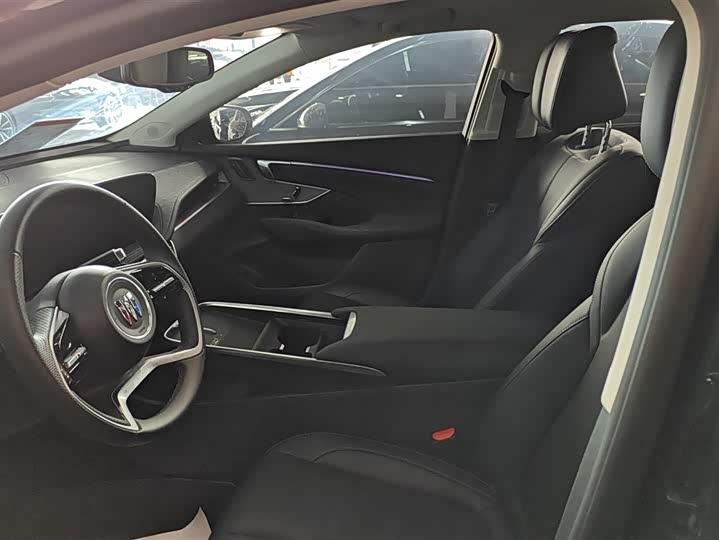 Фото 9 - Buick LaCrosse