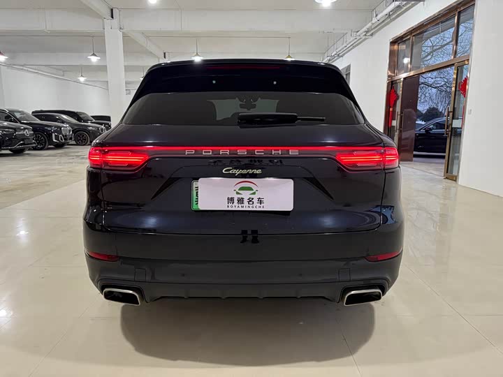 Фото 4 - Porsche Cayenne Hybrid