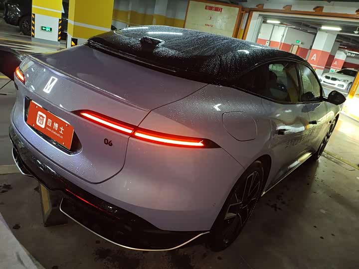 Фото 4 - Avatr 06