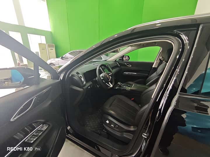 Photo 5 - Hongqi HS3