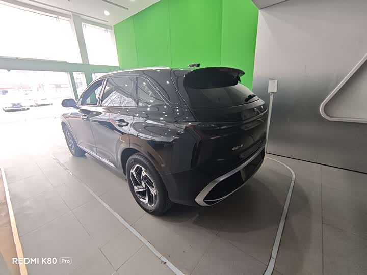 Photo 7 - Hongqi HS3