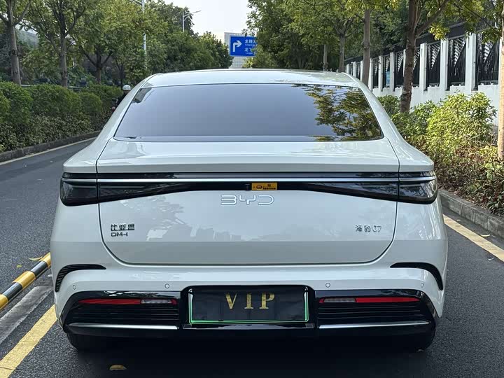 Photo 8 - BYD Seal 07 DM-i Hybrid