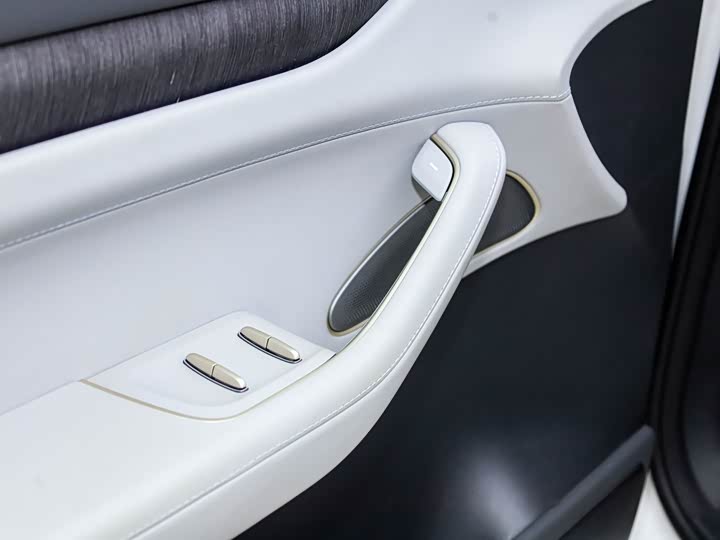 Фото 5 - Nio ES8