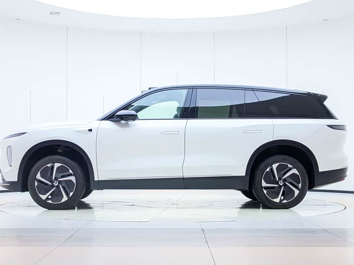 Фото 7 - Nio ES8