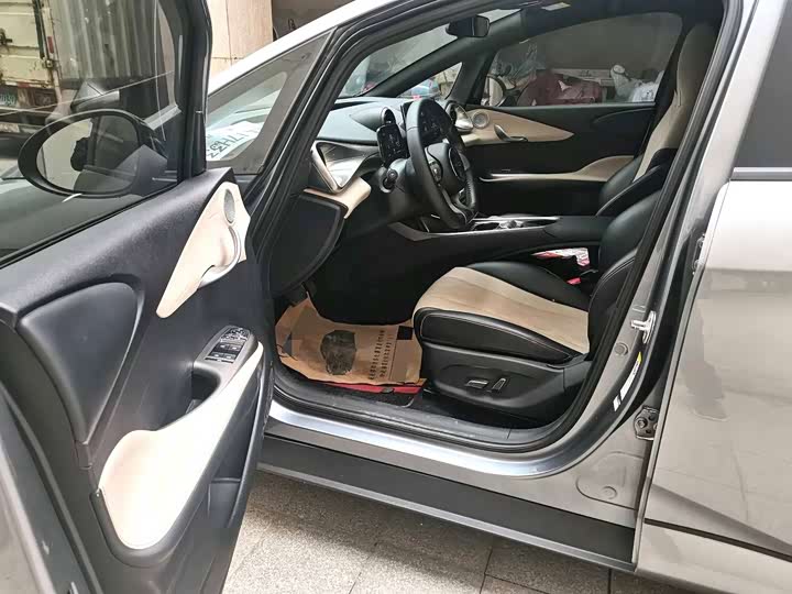 Фото 6 - BYD Dolphin