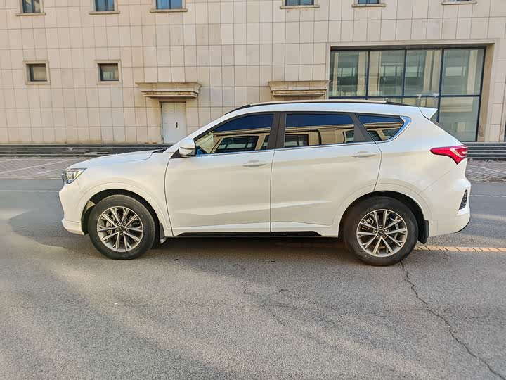 Фото 7 - Jetour X70