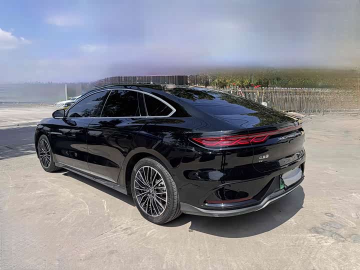 Фото 6 - BYD Han